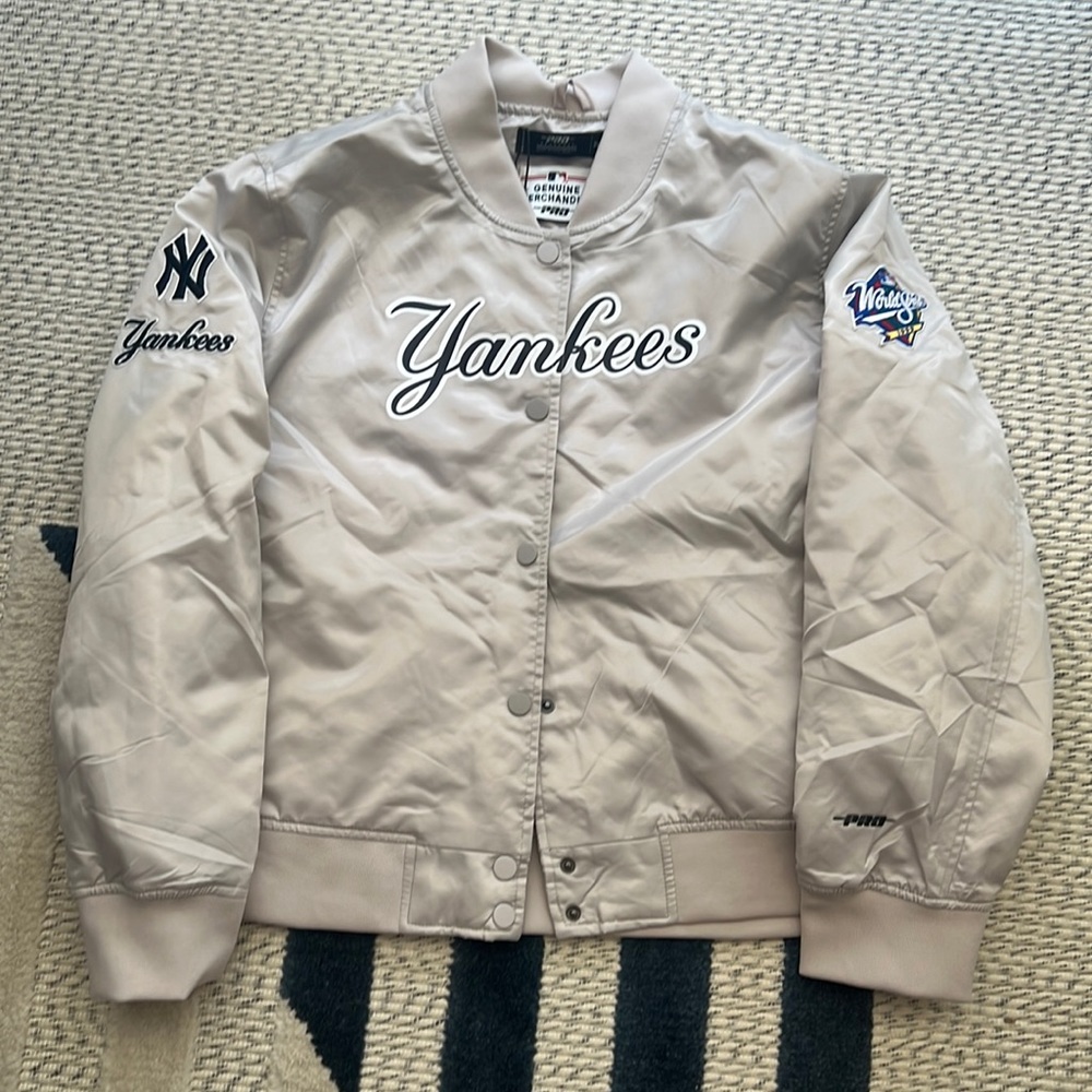 Brand new Yankees baseball jacket size 2XL